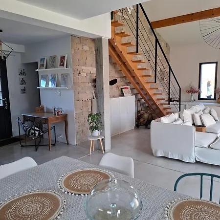Holiday home Charmante Familiale Au Calme A 15min Des Plages